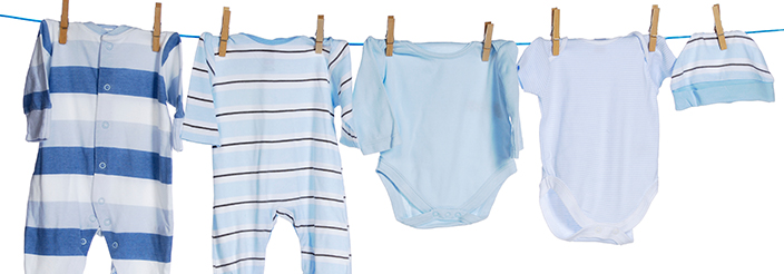 ¿Hay que lavar la ropa del bebé de manera especial?