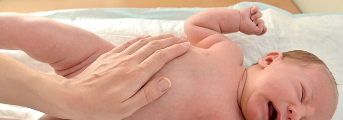 ¿Qué causa dolor de barriga a tu bebé?
