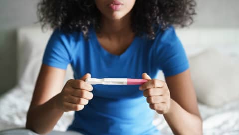 La primera visita al ginecólogo durante el embarazo debe celebrarse cuanto antes, preferiblemente antes de las 10 semanas