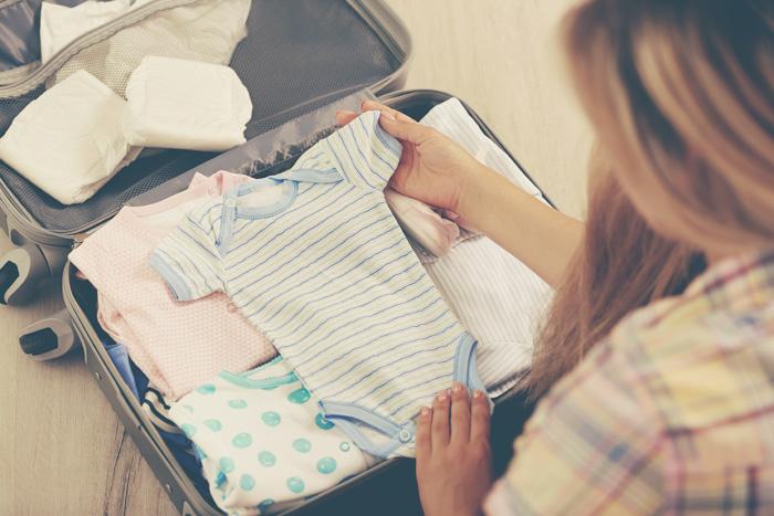 Preparando la maleta del bebé. ¿Qué llevarnos de viaje?Blog sobre