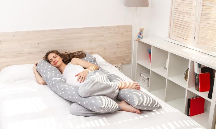 posturas para dormir embarazada